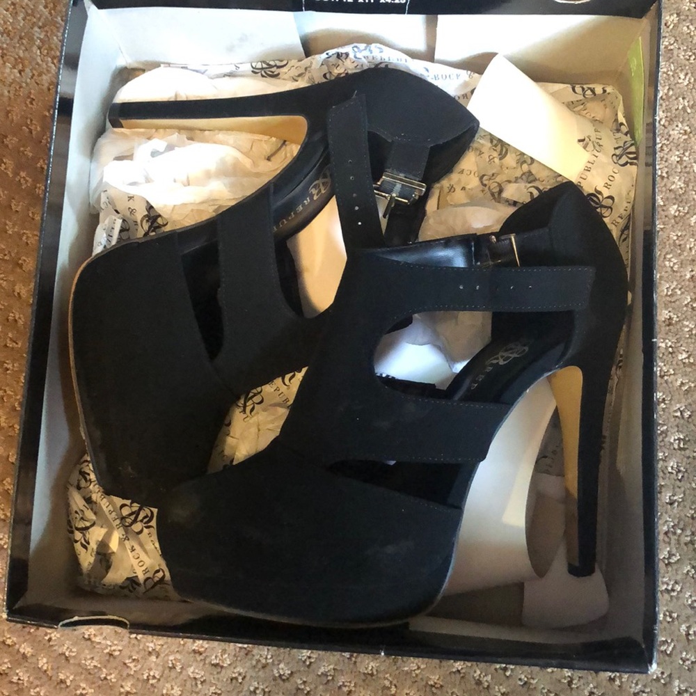 Rock & Republic Black Pumps